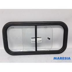 Fiat - Ducato - Bulkhead window