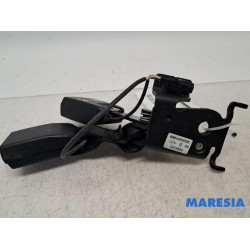 Renault - Megane - Rear seatbelt buckle, left