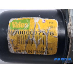 Renault - Megane - Scheibenwischermotor vorne