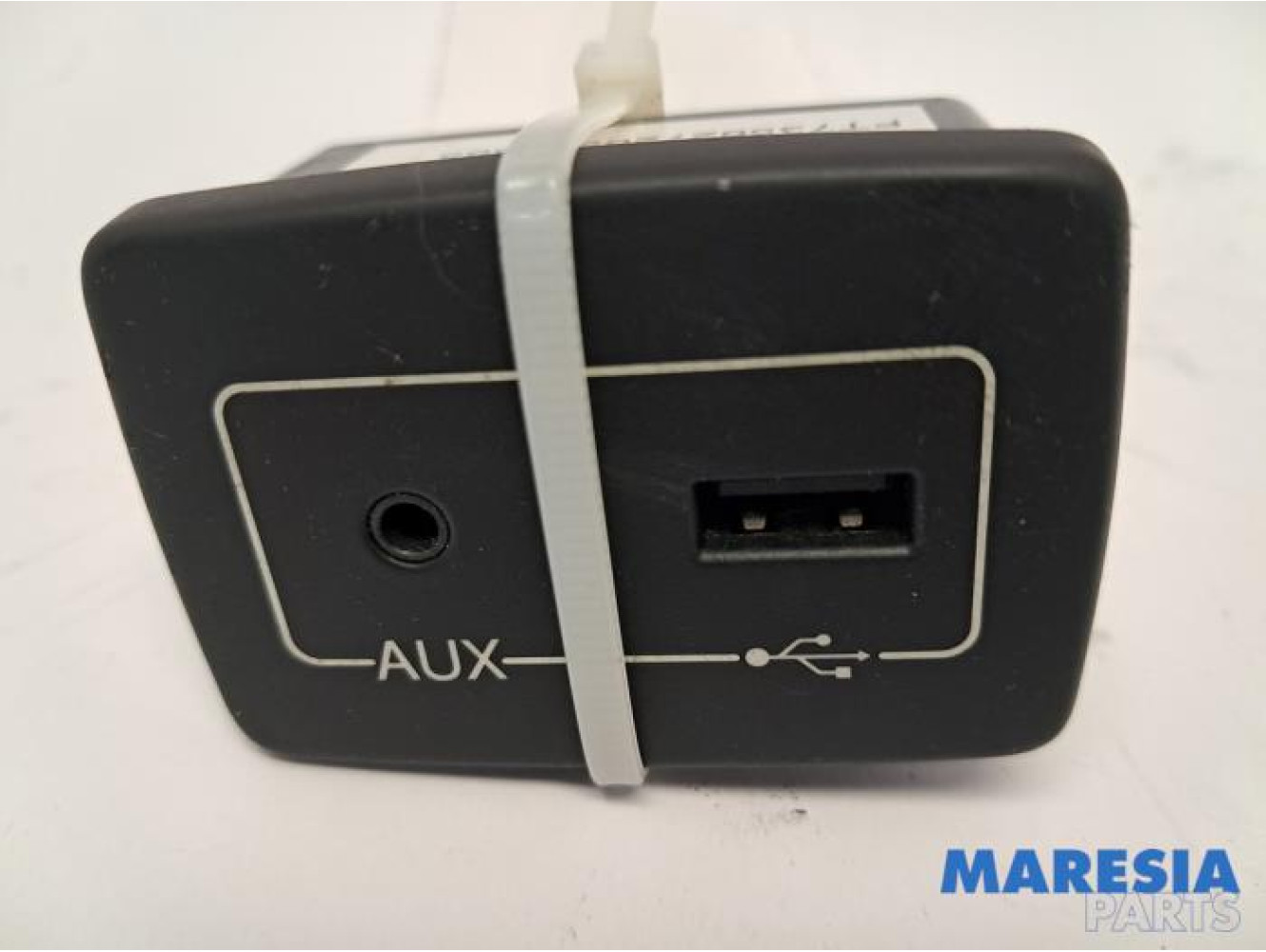 Fiat - Ducato - AUX / USB-Anschluss