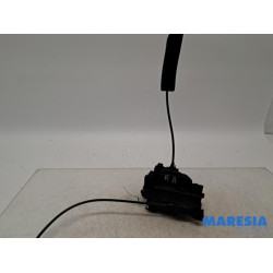 Renault - Megane - Rear door mechanism 4-door, right