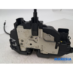 Renault - Megane - Deurslot Mechaniek 4Deurs links-voor