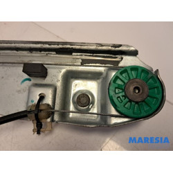 Renault - Master - Ruitmechaniek 2Deurs links-voor