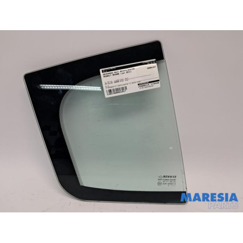 Renault - Megane - Rear quarter light, left right