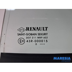 Renault - Megane - Rear quarter light, left