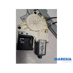 Renault - Megane - Rear door window mechanism 4-door, left