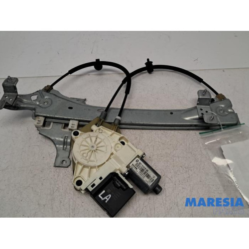 Renault - Megane - Rear door window mechanism 4-door, left