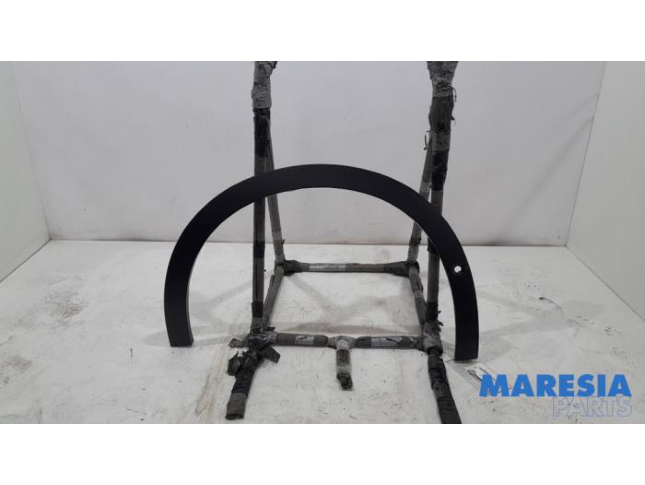 Alfa Romeo - Junior Elettrica - Wielrand voor