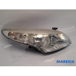 Renault - Megane - Headlight, right