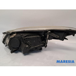 Renault - Megane - Headlight, right