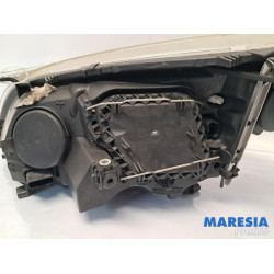 Renault - Megane - Headlight, right