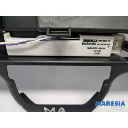 Renault - Megane - Rear bumper bracket central