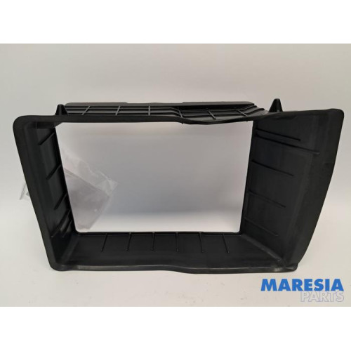 Renault - Megane - Luchtgeleider