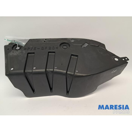 Renault - Megane - Beschermplaat bodem