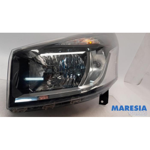 Renault - Trafic - Scheinwerfer links