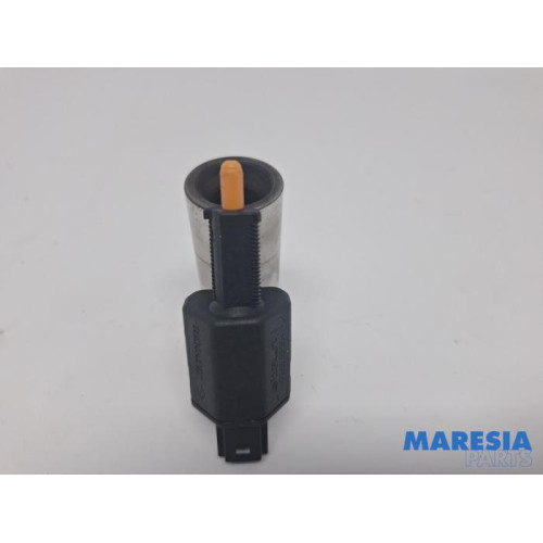 Renault - Grand Scenic - Remlicht Schakelaar