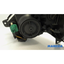 Renault - Trafic - Scheinwerfer rechts