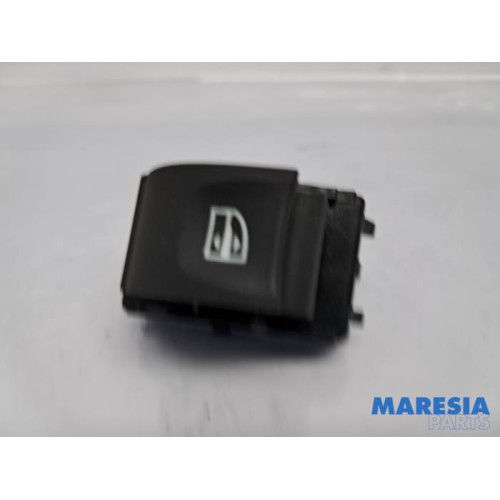 Renault - Grand Scenic - Electric window switch