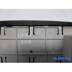 Renault - Grand Scenic - Multi-functional window switch