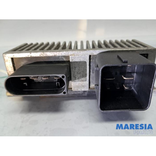 Renault - Grand Scenic - Glow plug relay