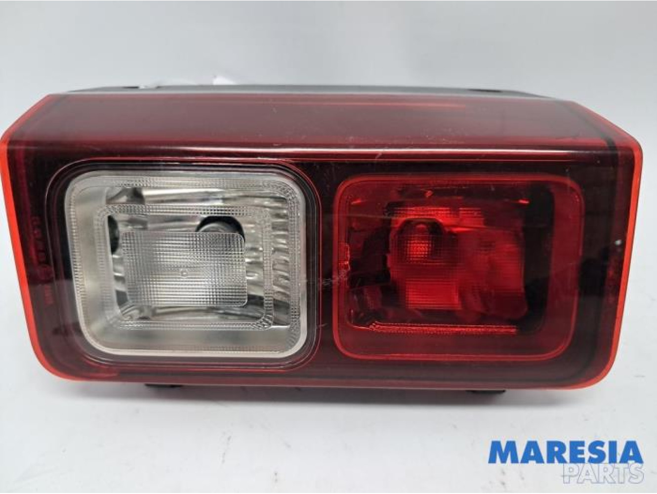 Renault - Trafic - Reversing light, right