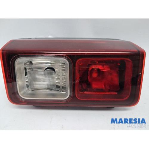 Renault - Trafic - Reversing light, right