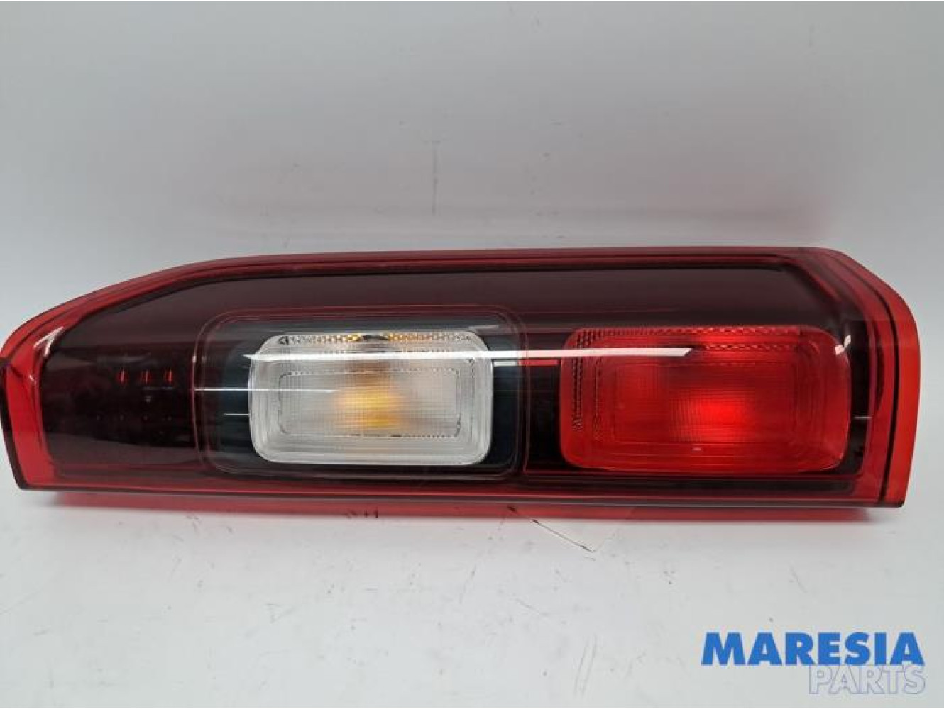 Renault - Trafic - Achterlicht rechts