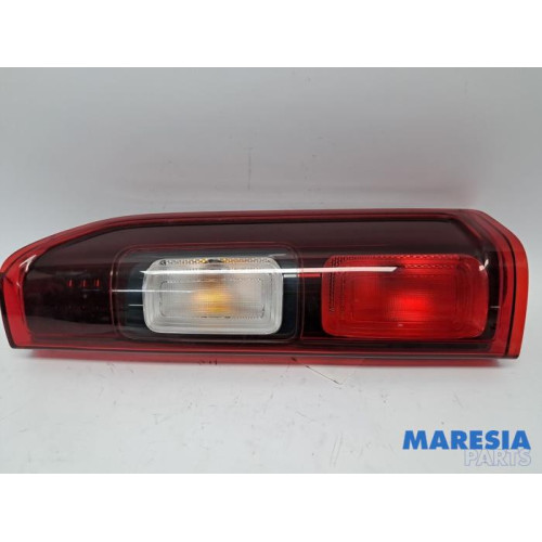 Renault - Trafic - Achterlicht rechts