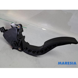 Renault - Grand Scenic - Accelerator pedal