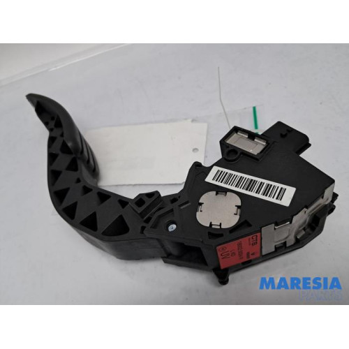 Renault - Grand Scenic - Accelerator pedal