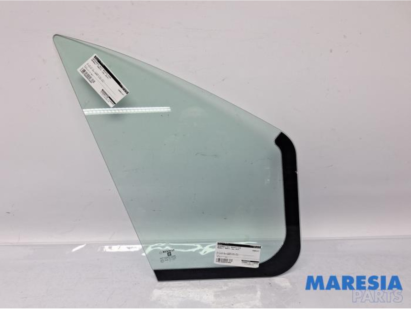 Renault - Trafic - Quarter light, front right