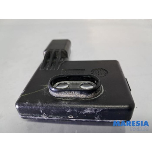 Renault - Grand Scenic - Keyless entry antenne