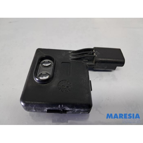 Renault - Grand Scenic - Keyless entry antenne