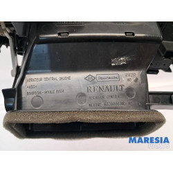 Renault - Grand Scenic - Dashboard vent