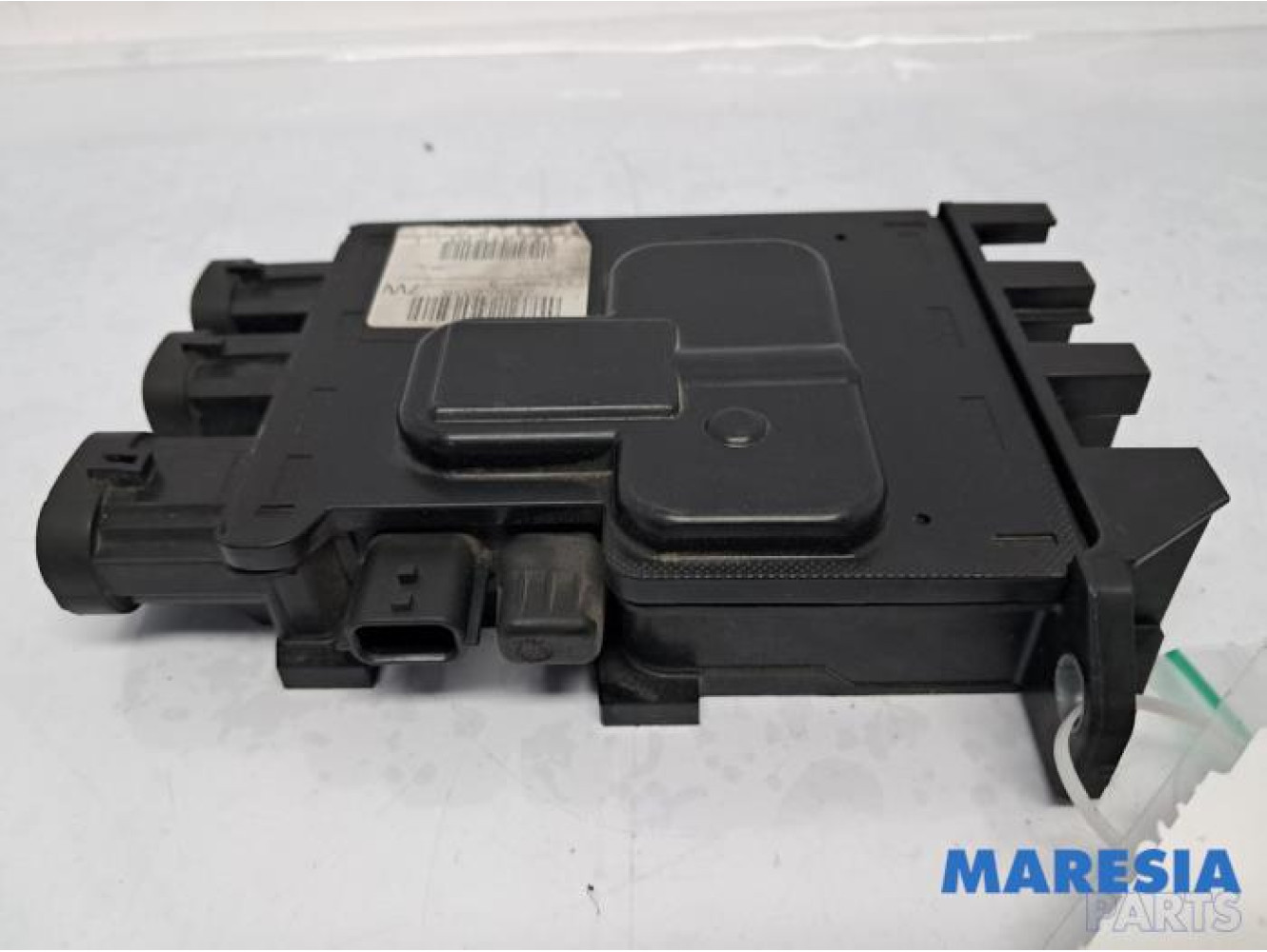 Renault - Grand Scenic - Voltage regulator