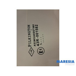 Renault - Master - Driehoeks Ruit rechts-voor