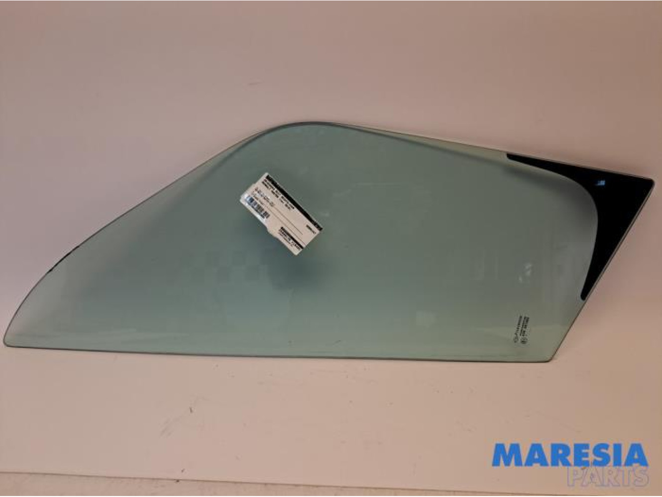 Renault - Master - Driehoeks Ruit rechts-voor