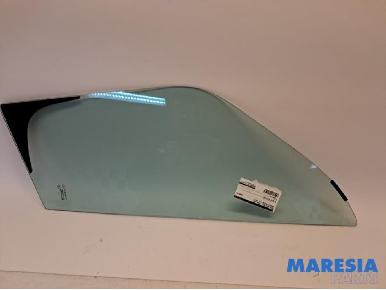 Renault - Master - Quarter light, front left