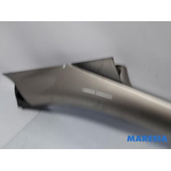 Renault - Grand Scenic - Frontscreen frame