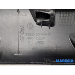 Renault - Grand Scenic - Frontscreen frame