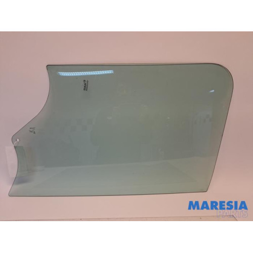 Renault - Master - Türscheibe 2-türig rechts