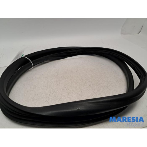 Alfa Romeo - Junior Elettrica - Joint caoutchouc portière 4portes avant droite