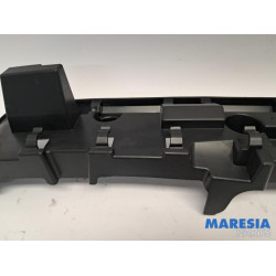 Alfa Romeo - Junior Elettrica - Rear bumper bracket central