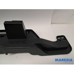 Alfa Romeo - Junior Elettrica - Rear bumper bracket central