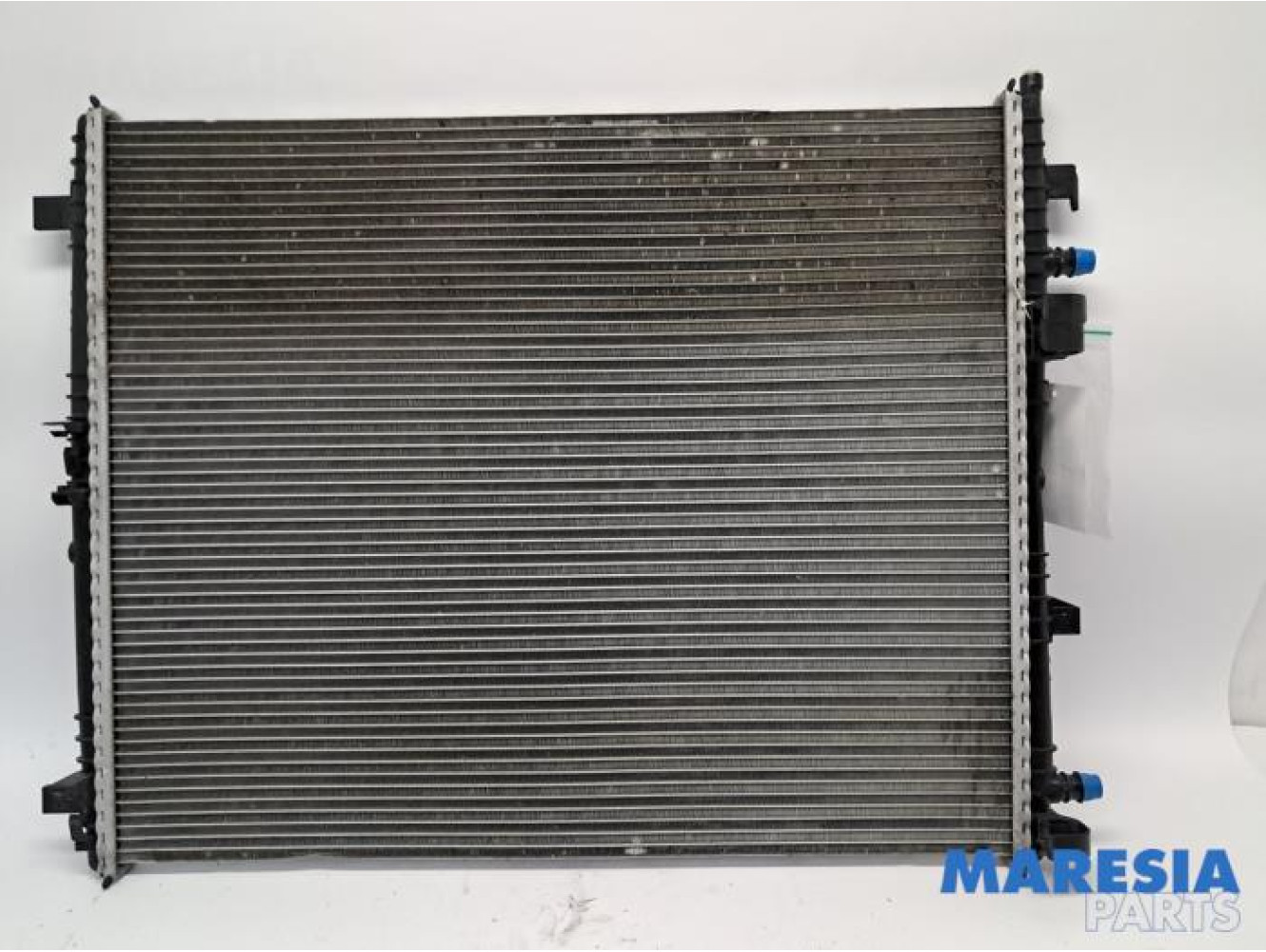 Renault - Trafic - Radiator