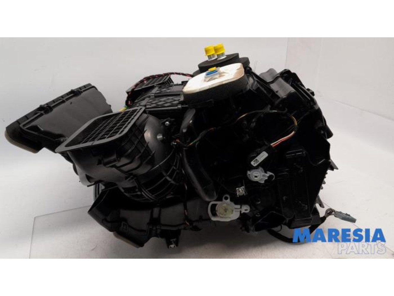 Renault - Trafic - Heizgehäuse