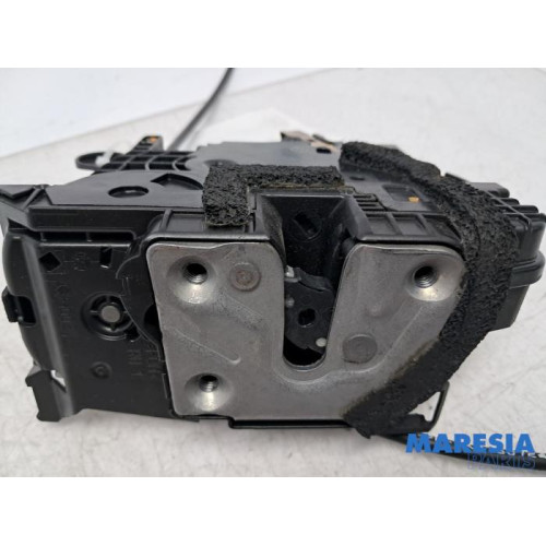 Renault - Trafic - Door lock mechanism 2-door, right