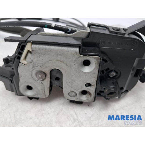 Renault - Trafic - Sliding door lock mechanism, right