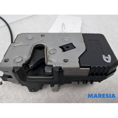 Renault - Trafic - Minibus/van rear door lock mechanism