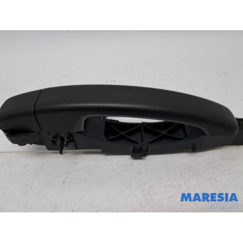 Renault - Trafic - Sliding door handle, right